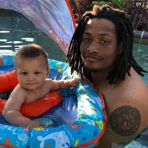 Meet your Posher, Devin